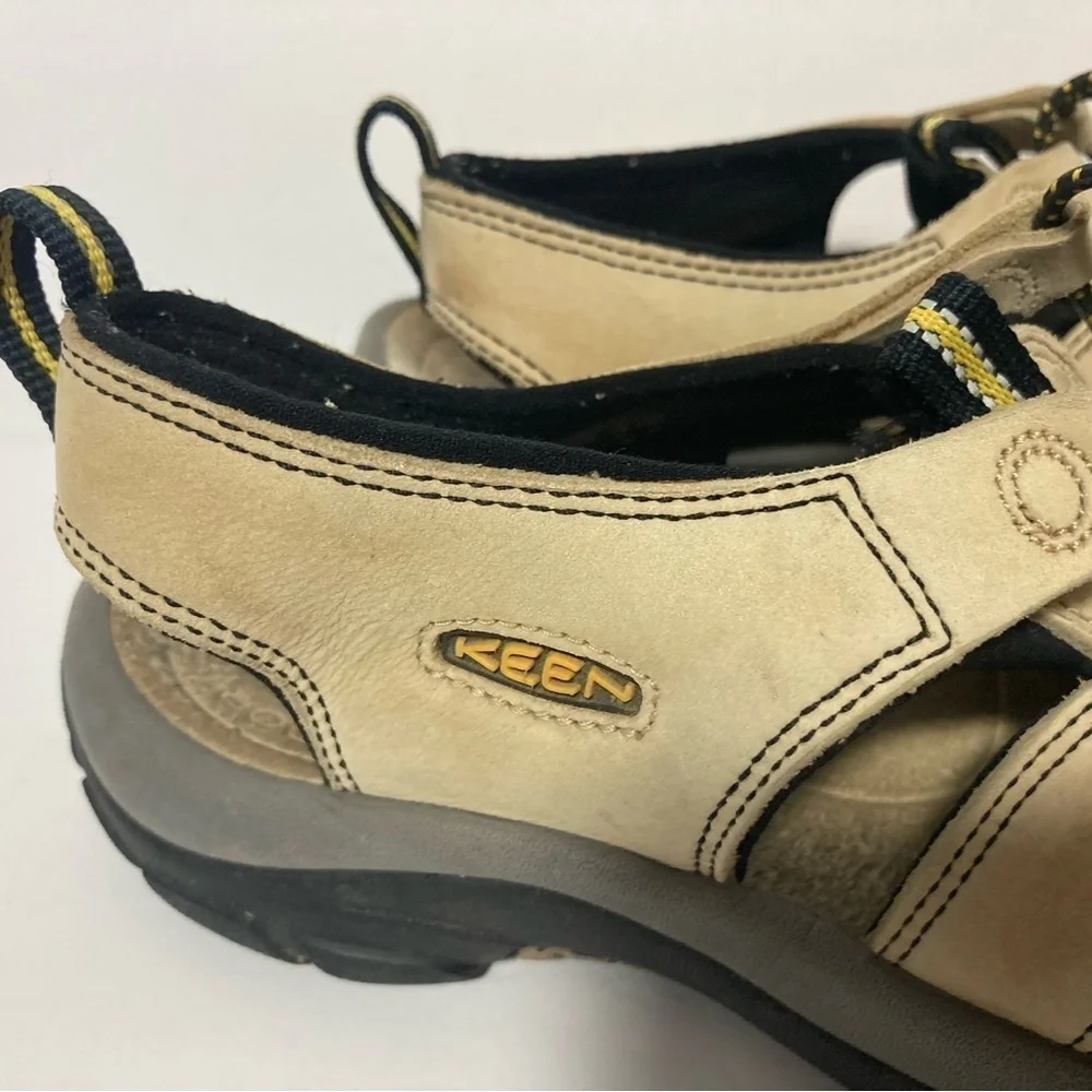 Keen anti odor anatomic footbed sandals tan black 7.5